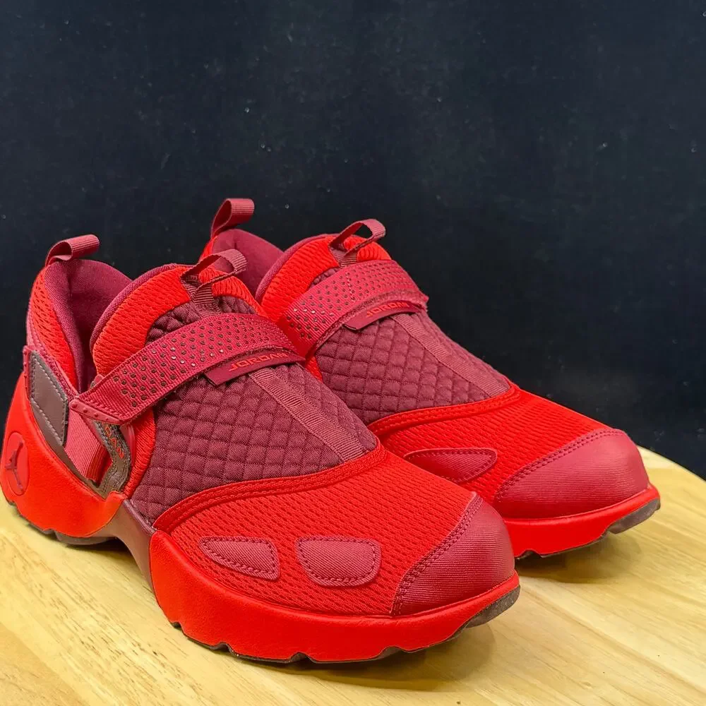 NEW Air Jordan Jordan Trunner LX 'Chile Red' HQ2164-601 Shoe Size 11W/ 9.5M